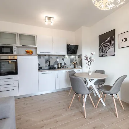 Lumari Apartment *
