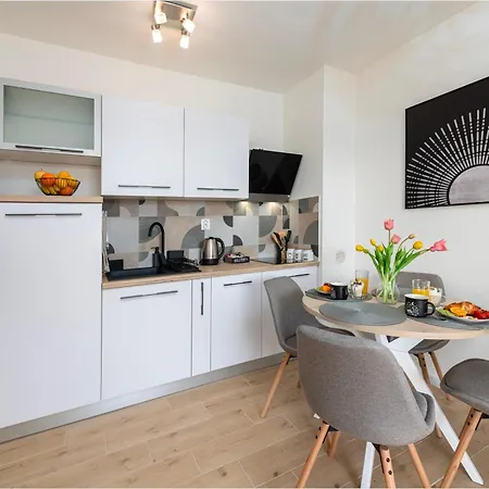 Lumari Apartament *