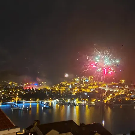 Apartman Lumari *